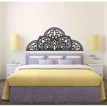 Dřevěný obraz na zeď poloviční mandala - BOHEMIA