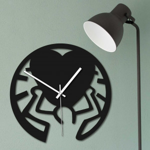 Dřevěné hodiny - láska na ramenou černé a barevné |... 2