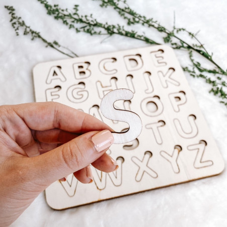 Dřevěná montessori vkládačka pro děti - ABECEDA | SENTOP H012