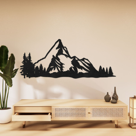 Vyřezávaná dřevěná dekorace horská příroda - MONTANA