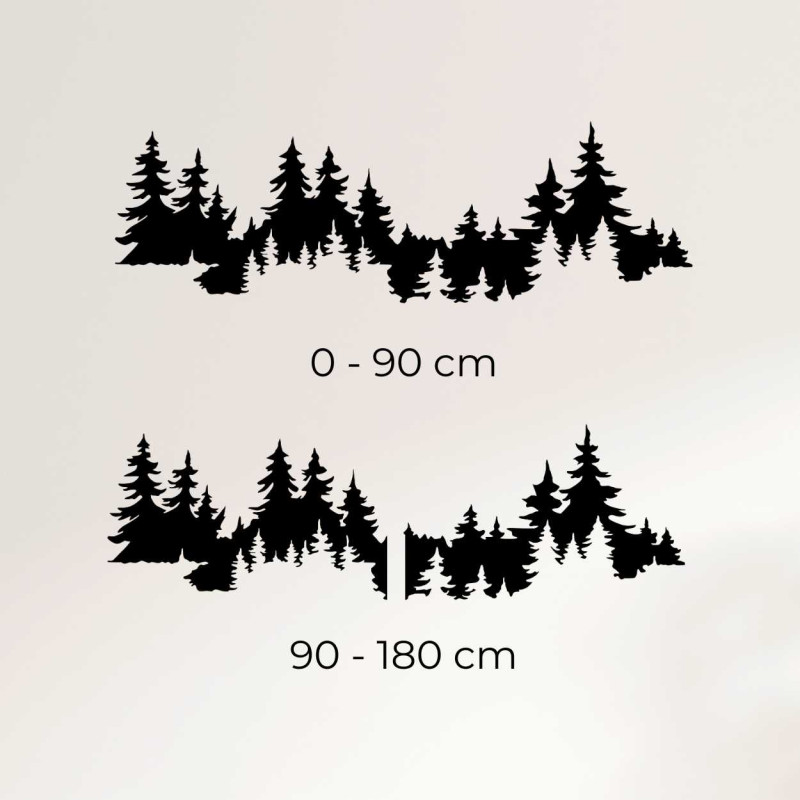 Vyřezávaný lesní motiv ze dřeva jako estetický doplněk stěny.