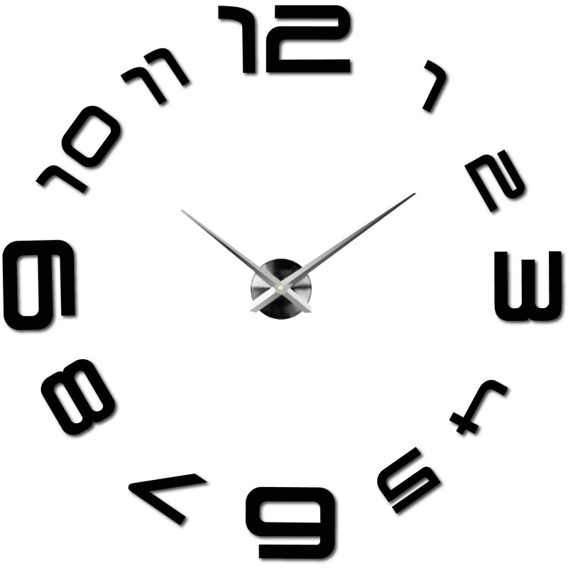 Minimalistické nástěnné hodiny s přehledným uspořádáním číslic a hladkým designem.