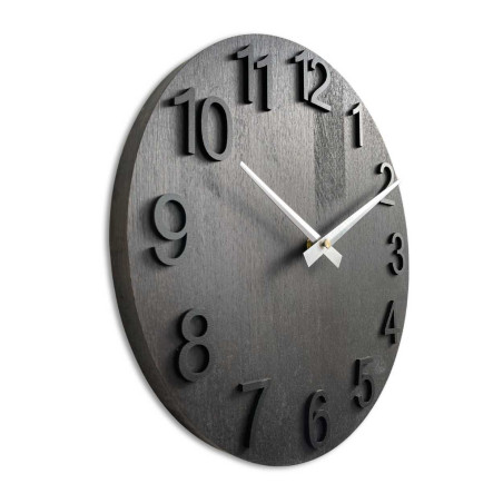 Jednoduché nástěnné hodiny s dřevěným podkladem bez čísel Jednoduché nástěnné hodiny s dřevěným podkladem bez čísel