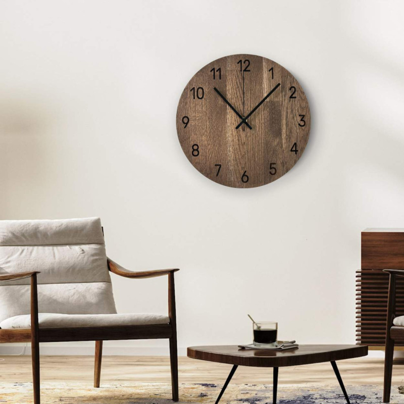 Minimalistické dřevěné hodiny jako designová dekorace