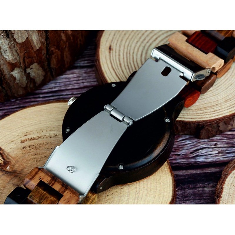 Náramkové hodinky READER vyrobené ze dřeva. Dámské a pánské hodinky.